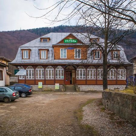 Prut Hotel Jaremtsje Buitenkant foto