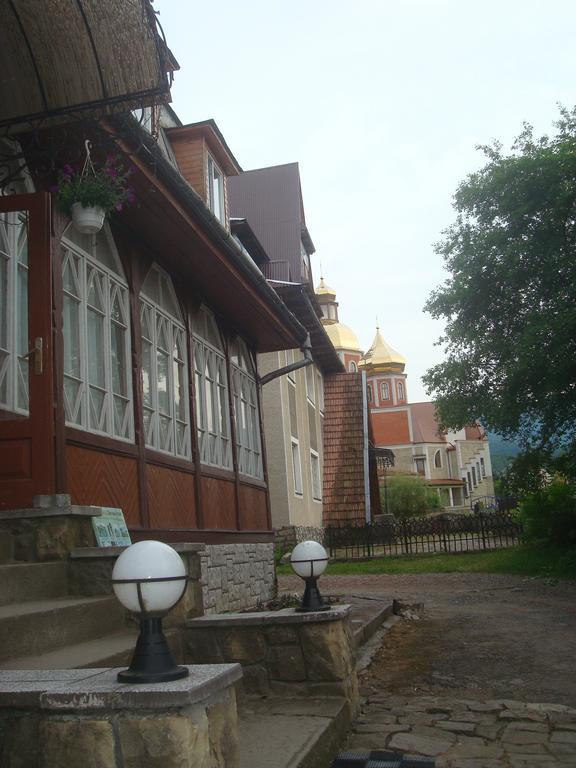 Prut Hotel Jaremtsje Buitenkant foto