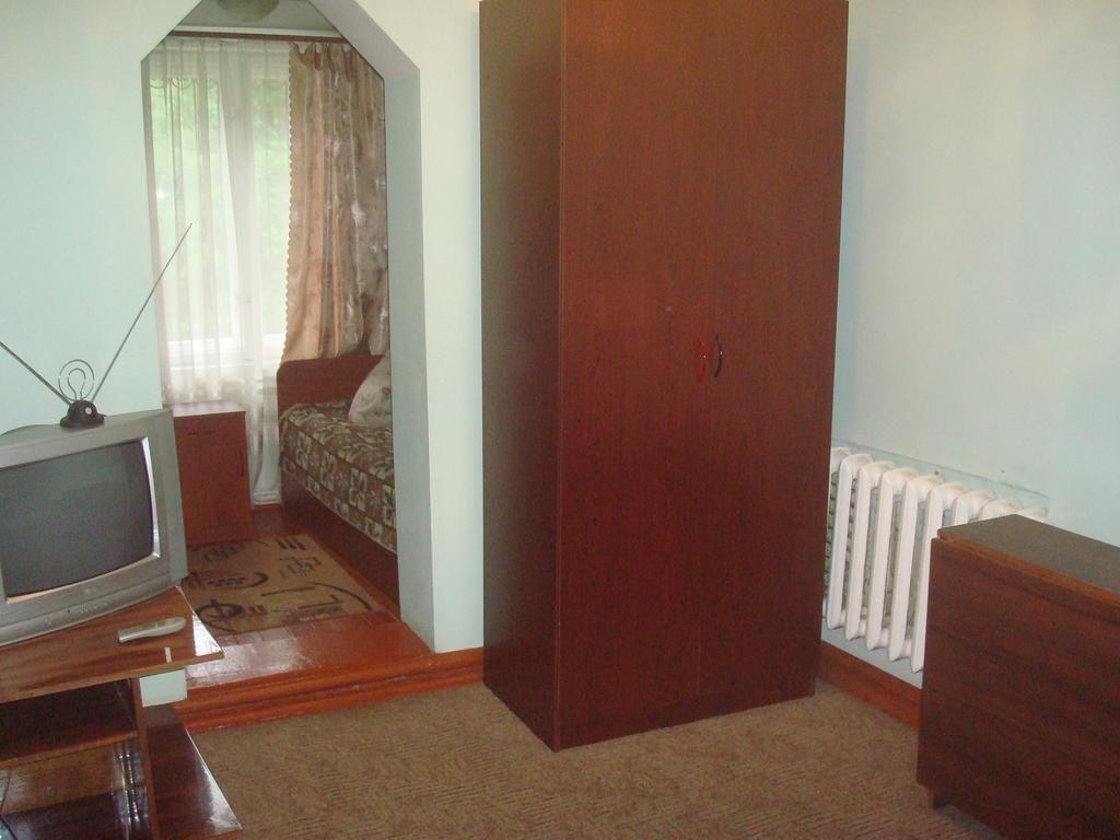 Prut Hotel Jaremtsje Kamer foto