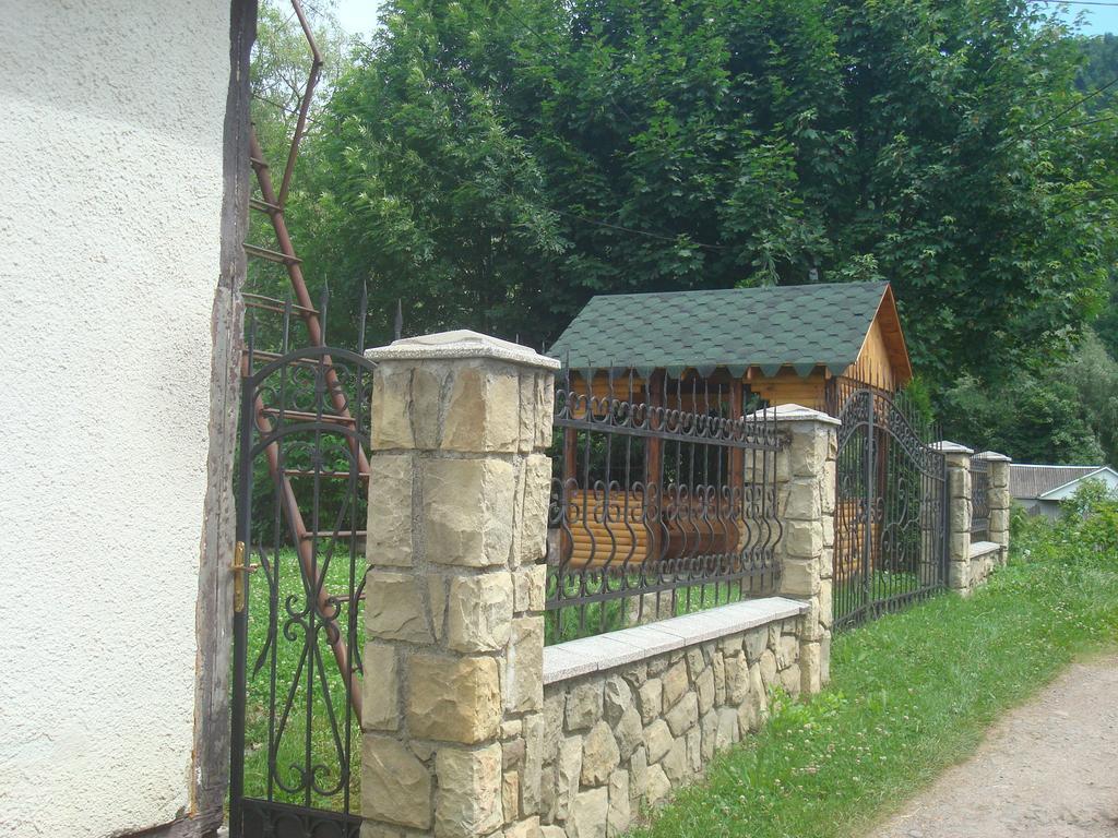 Prut Hotel Jaremtsje Kamer foto