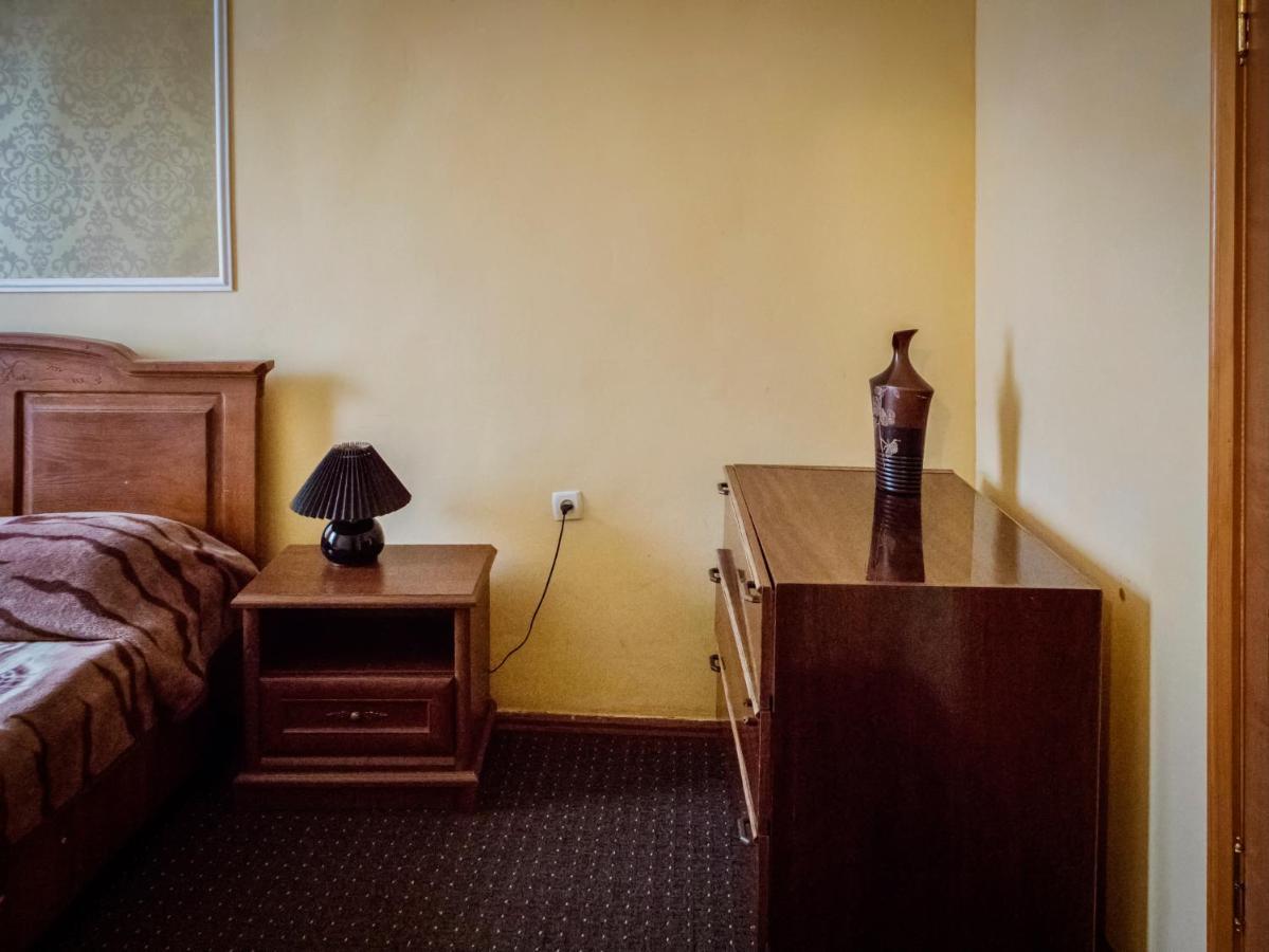 Prut Hotel Jaremtsje Buitenkant foto